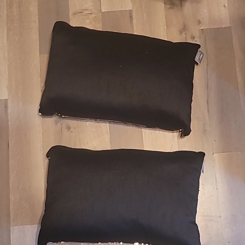 New Aviva Stanoff Gold Sequin Mermaid Accent Pillow Bundle Of 2